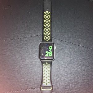 Apple Watch Series 2 Nike+ 𝟒𝟐𝐌𝐌